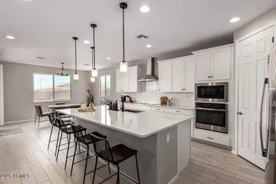 18549 W Seldon Lane, Waddell, AZ 85355 - Photo 6
