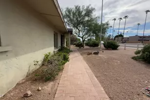 8238 E Thomas Rd, Scottsdale, AZ 85251 - Photo 2