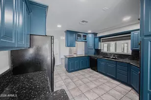 1341 E Garnet Cir, Mesa, AZ 85204 - Photo 8