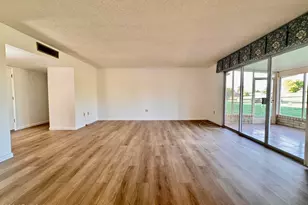 18225 N 103rd Ave, Sun City, AZ 85373 - Photo 14