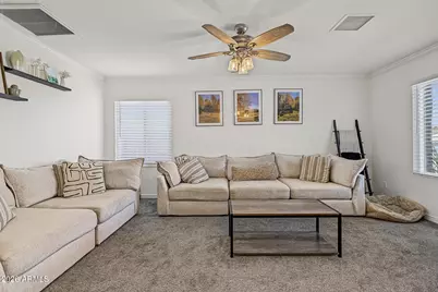 637 W Garnet Avenue, Mesa, AZ 85210 - Photo 8