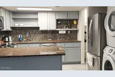 2140 E 10th Street #3, Tempe, AZ 85281 - Photo 2