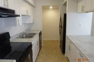 7610 N 61st Ave, Glendale, AZ 85301 - Photo 4