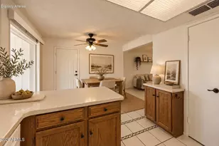 10514 W Royal Palm Rd, Peoria, AZ 85345 - Photo 8