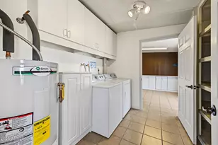 10514 W Royal Palm Rd, Peoria, AZ 85345 - Photo 36