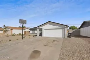 4218 W Grisworld Rd, Phoenix, AZ 85051 - Photo 2