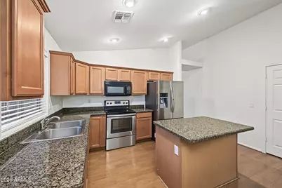 3765 W Yellow Peak Drive, San Tan Valley, AZ 85144 - Photo 8