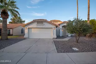 626 W Catclaw St, Gilbert, AZ 85233 - Photo 2