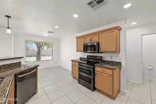 3159 W Matthew Dr, Phoenix, AZ 85027 - Photo 14