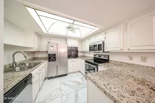 17404 N 99th Ave, Sun City, AZ 85373 - Photo 14