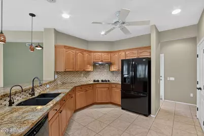 15756 W Spring Tree Way, Surprise, AZ 85374 - Photo 14