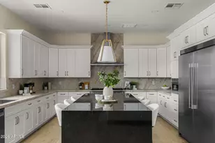 4048 E Minnezona Ave, Phoenix, AZ 85018 - Photo 2