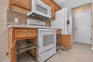 10415 N 63rd Dr, Glendale, AZ 85302 - Photo 18