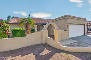 10415 N 63rd Dr, Glendale, AZ 85302 - Photo 4