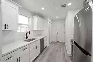639 S Sirrine --, Mesa, AZ 85210 - Photo 6