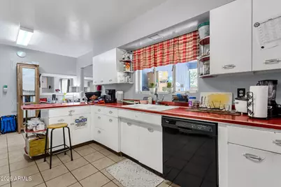 140 W University Drive, Mesa, AZ 85201 - Photo 16