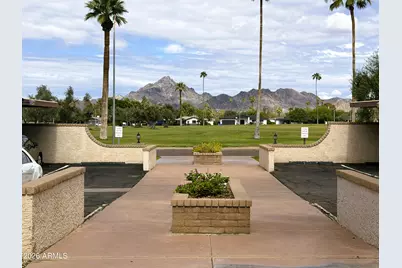 3033 E Devonshire Avenue #2014, Phoenix, AZ 85016 - Photo 8