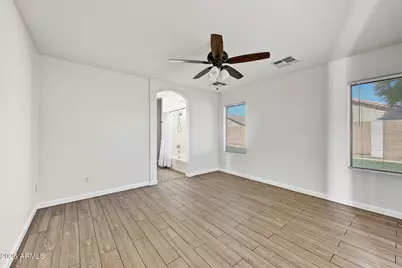 6432 W Crown King Road, Phoenix, AZ 85043 - Photo 14