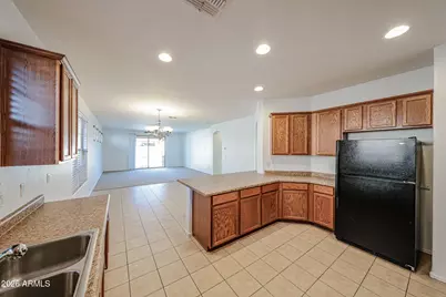 15988 W Yavapai Street, Goodyear, AZ 85338 - Photo 10