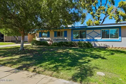 10916 W Peoria Avenue, Sun City, AZ 85351 - Photo 2