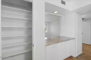 10916 W Peoria Ave, Sun City, AZ 85351 - Photo 8