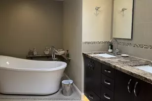 10460 N 104th Pl, Scottsdale, AZ 85258 - Photo 14