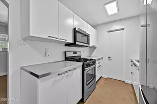 806 W Turney Ave, Phoenix, AZ 85013 - Photo 10