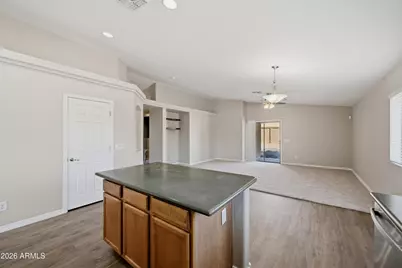 540 E Settlers Trail, Casa Grande, AZ 85122 - Photo 8