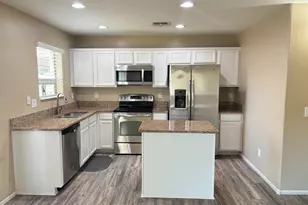 7265 W Glenn Dr, Glendale, AZ 85303 - Photo 4