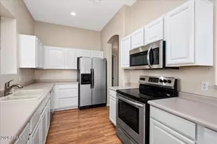 24225 N 39th Ave, Glendale, AZ 85310 - Photo 12