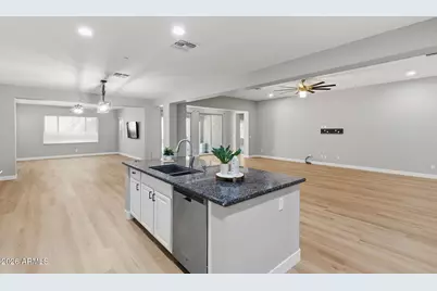 13392 W Creosote Drive, Peoria, AZ 85383 - Photo 12