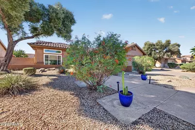 297 W Oxford Lane, Gilbert, AZ 85233 - Photo 4