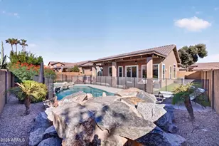 297 W Oxford Ln, Gilbert, AZ 85233 - Photo 40