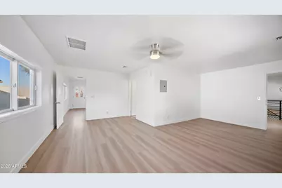 325 W Manhatton Drive, Tempe, AZ 85282 - Photo 24