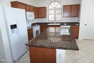 4230 S Mariposa Dr, Gilbert, AZ 85297 - Photo 4