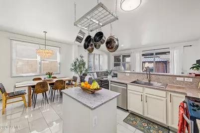 2340 E Wayland Drive, Phoenix, AZ 85040 - Photo 14