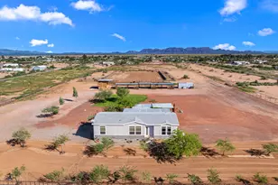 50828 W Long Rifle Rd, Aguila, AZ 85320 - Photo 4