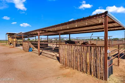 50828 W Long Rifle Road, Aguila, AZ 85320 - Photo 14