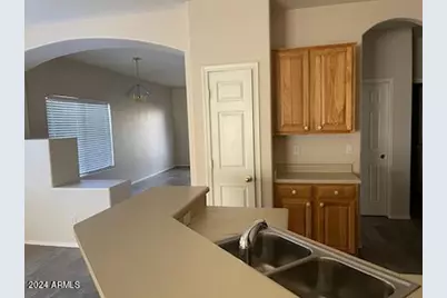14199 W Clarendon Avenue, Goodyear, AZ 85395 - Photo 4