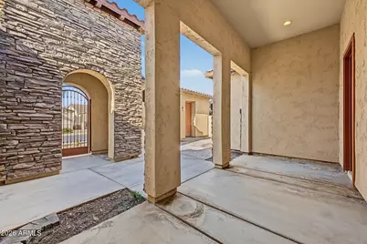 17529 W Cottonwood Lane, Goodyear, AZ 85338 - Photo 4