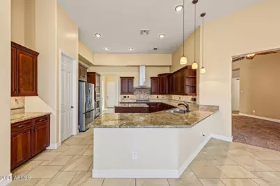 17529 W Cottonwood Lane, Goodyear, AZ 85338 - Photo 8