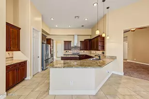 17529 W Cottonwood Ln, Goodyear, AZ 85338 - Photo 8