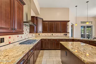 17529 W Cottonwood Ln, Goodyear, AZ 85338 - Photo 10
