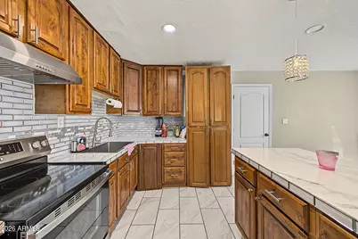 5454 W Roanoke Avenue, Phoenix, AZ 85035 - Photo 14