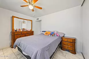5454 W Roanoke Ave, Phoenix, AZ 85035 - Photo 16