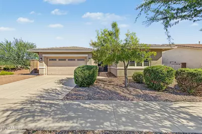 9030 W Seldon Lane, Peoria, AZ 85345 - Photo 2