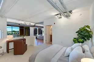 7301 E 3rd Ave, Scottsdale, AZ 85251 - Photo 16