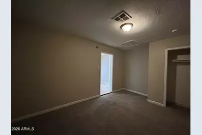 4753 N 70th Avenue, Phoenix, AZ 85033 - Photo 16