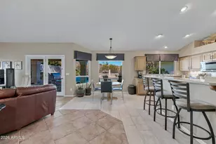 2152 E Sapium Way, Phoenix, AZ 85048 - Photo 12