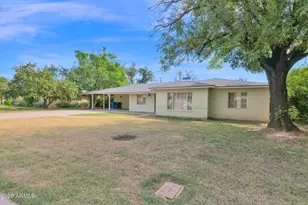 1217 W Solano Dr, Phoenix, AZ 85013 - Photo 2